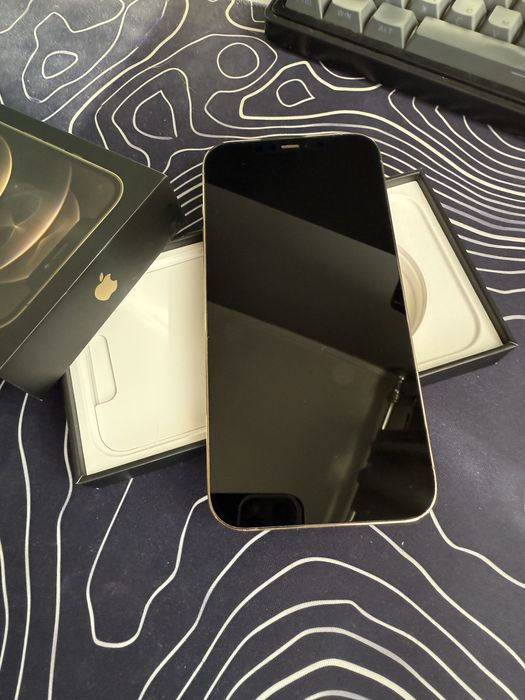 Iphone 12 pro max золотой