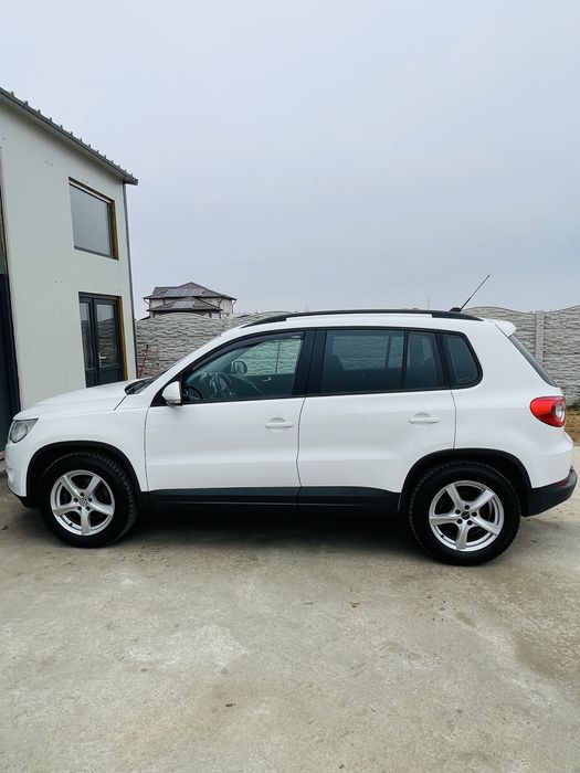VOLKSWAGEN Tiguan 2010 — imagine 3