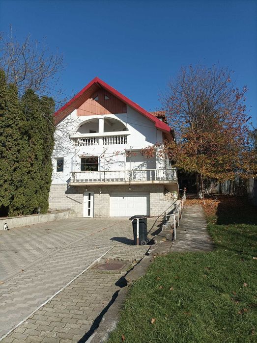 Valea Adânca casa luminoasa 5 camere teren de 2 367 mp