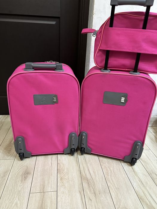 2 чемодана размер 50х30