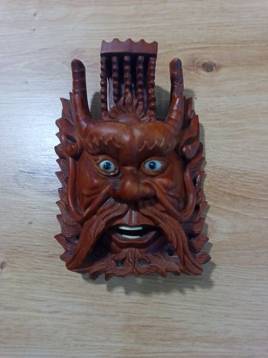 Антична азиатска маска   дърворезба