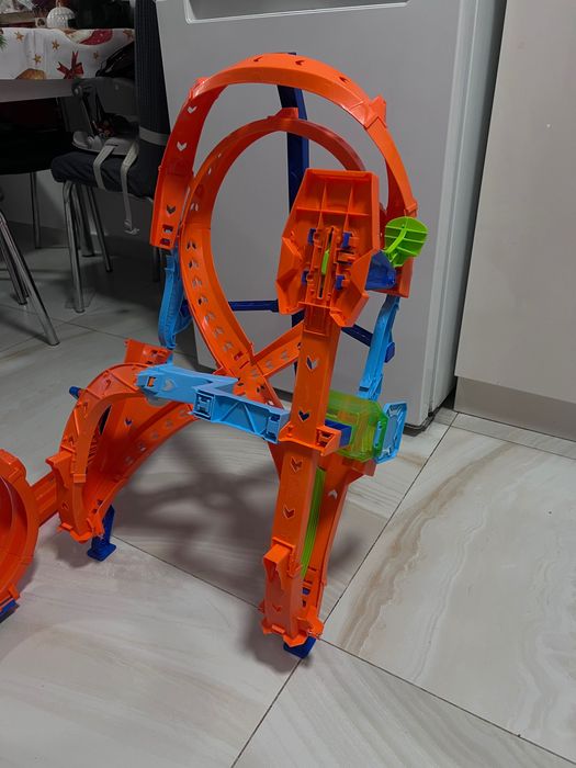 Писта Hot Wheels за деца