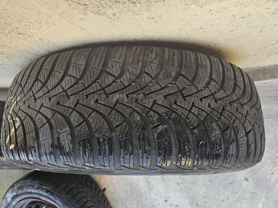 Vând anvelope Goodyear M+S 205/60/16 /95h,an 2016,dot 22/16
