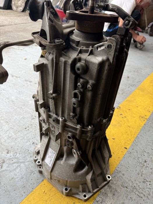 Cutie viteze manuala bmw e90 e91 e92 e93 325d 330d n57d30a 245cp 204cp