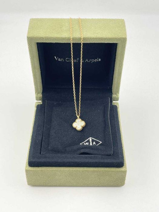 Колье Van Cleef с перламутром