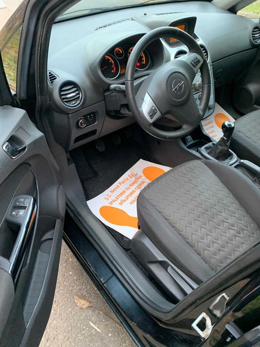 Opel Corsa Facelift 2014 Benzina 1.4 MPI EURO 5 Active Frumos Dotat