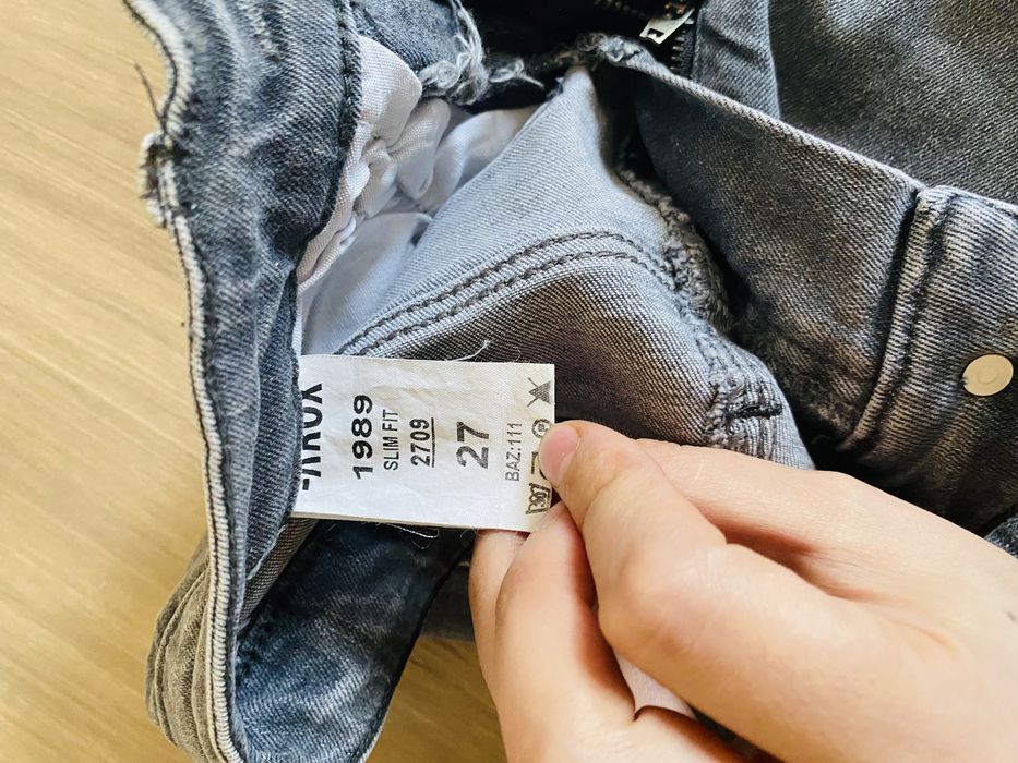 Срочно продам новые джинсы