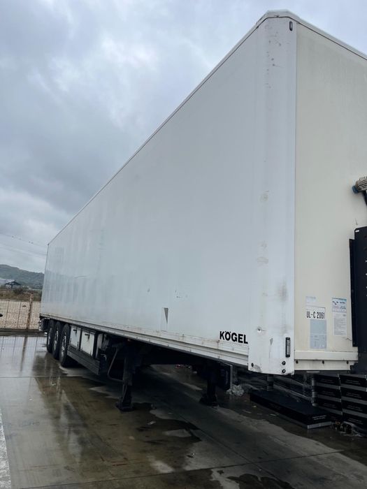 Man TGX 18.440 - cap tractor si Semiremorca box KOGEL