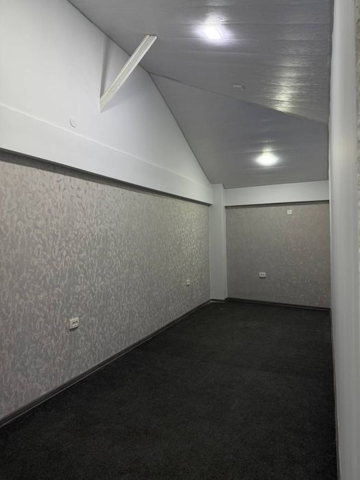 Arendaga topshiriladi. Сдается в аренду помещения.