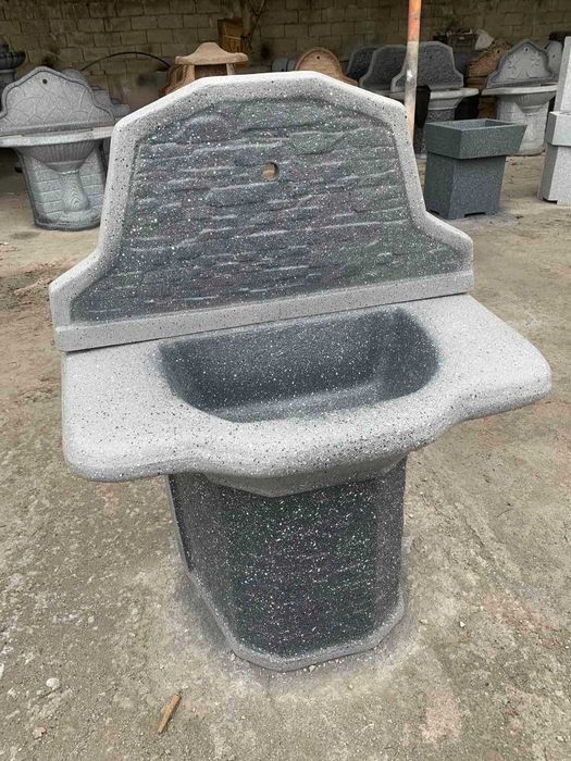 Италиански Паркови и Градински Чешми