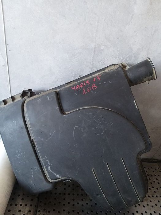 Carcasa filtru aer 1.0 b toyota yaris 3 p13 177050q020 8p1140501810