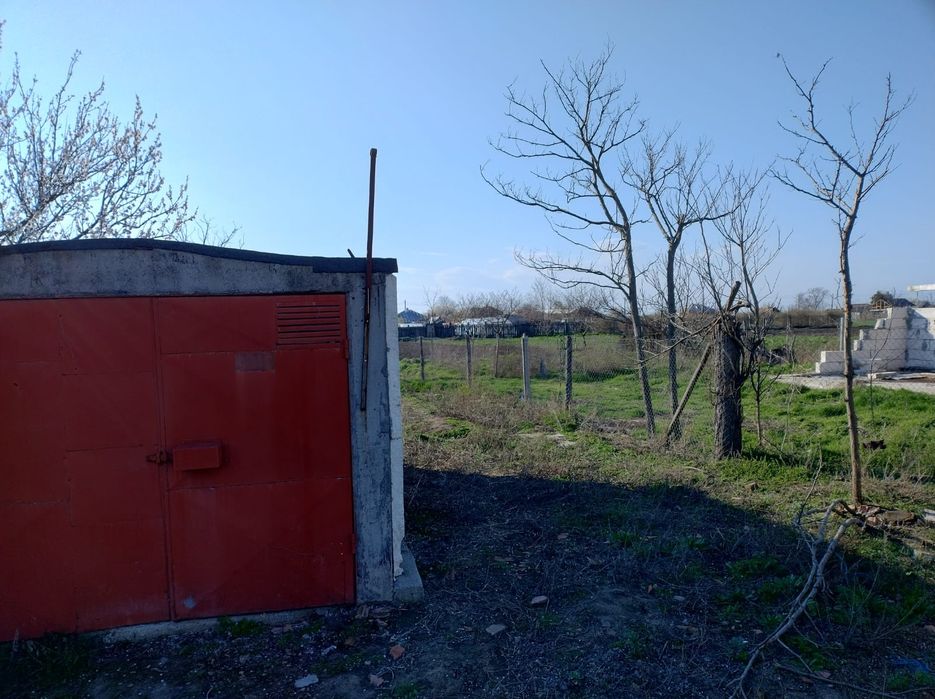 Casa batraneasca,DEMOLABILA,Loc.Unirea  20 Km de Braila