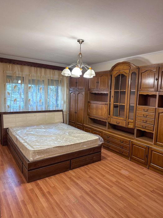 Inchiriez apartament cu 2 camere
