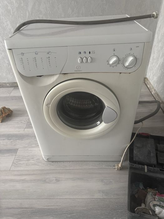 Стииральная машина автомат