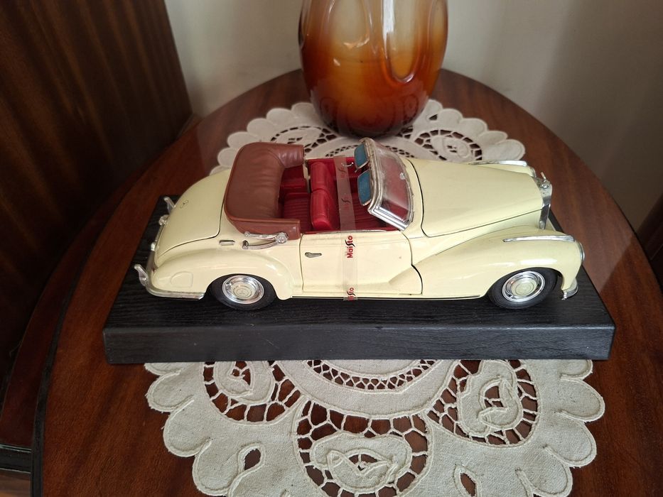 Maisto 1955 Mercedes-Benz 300S (лят автомобил - мащаб 1:18)
