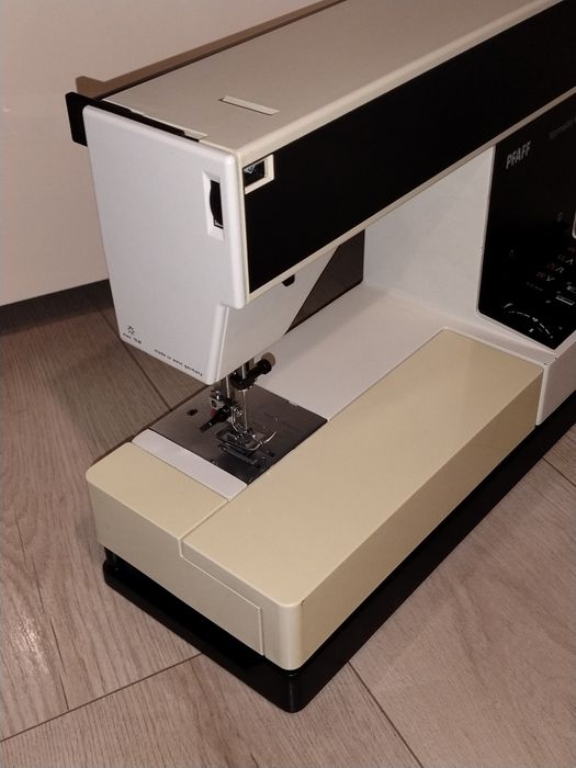 Mașina de cusut pfaff Tipmatic 1027