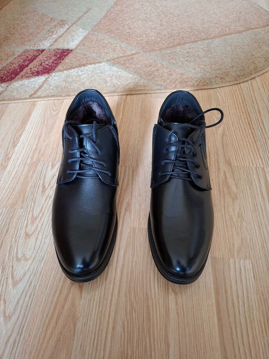 Черни кожени зимни боти