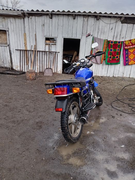 Продам мотоцикл 200куб