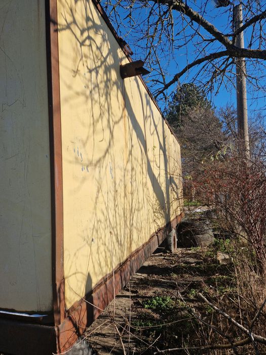 Фургон на колела