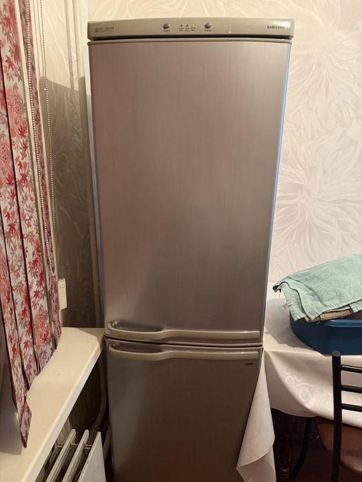 Продам стиральную машину