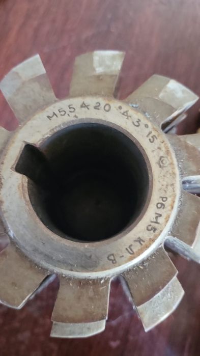 Продам фрезы червячные