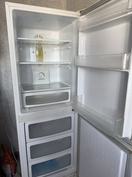 Продам холодильник