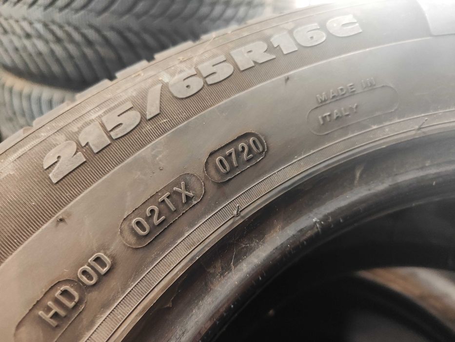 2бр.летни гуми 215/65/16C Michelin