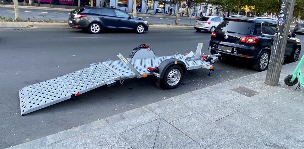Remorca motociclete profesionala
