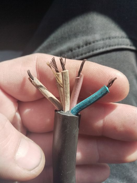 Продам кабель медный сечение 1.5*5 новый