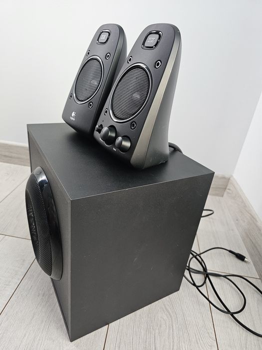 Vand boxe 2.1 Logitech Z623 pentru piese