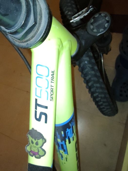 Продавам детски велосипед Rockrider st500 20i