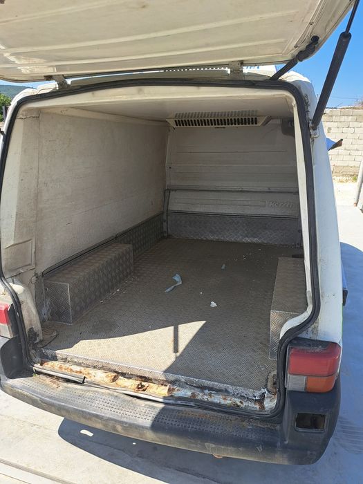 Фолксваген Транспортер Т4 2.4D хладилен VW Transporter T4 НА ЧАСТИ