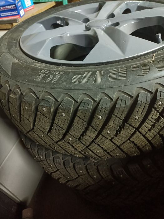 Шины зимние на дисках