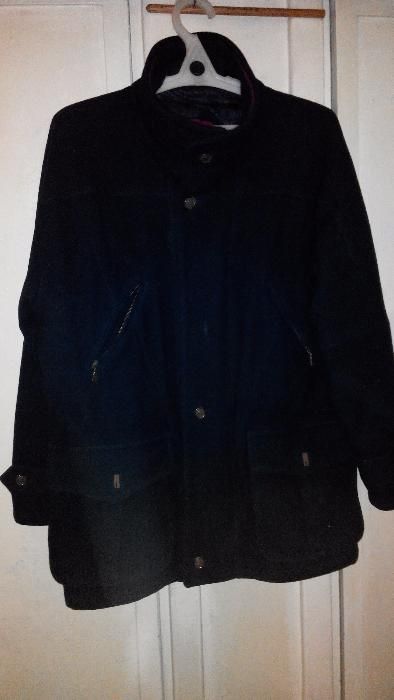 Продам куртку мужскую