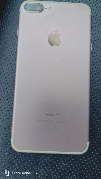 Продам айфон 7 ,розовый