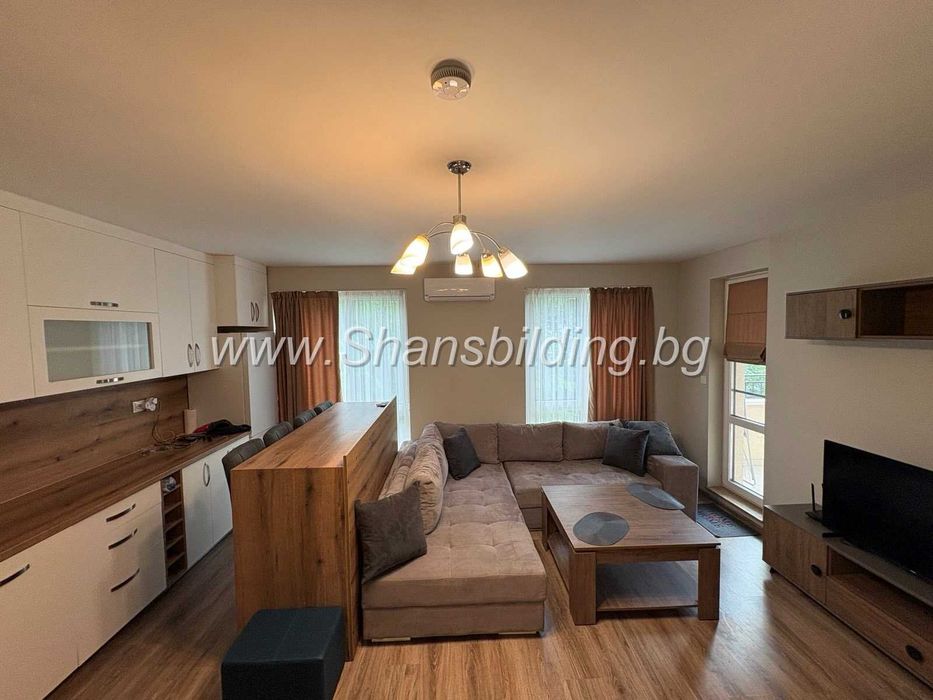 Дава се под наем Тристаен апартамент в Пловдив, Кършияка - 90 кв.м за 650 € - Снимка #2