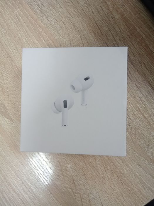 AirPodsPro наушники