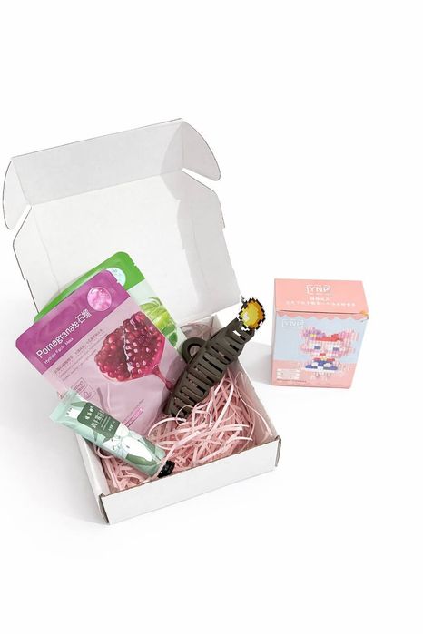 Подарочные боксы в три цены