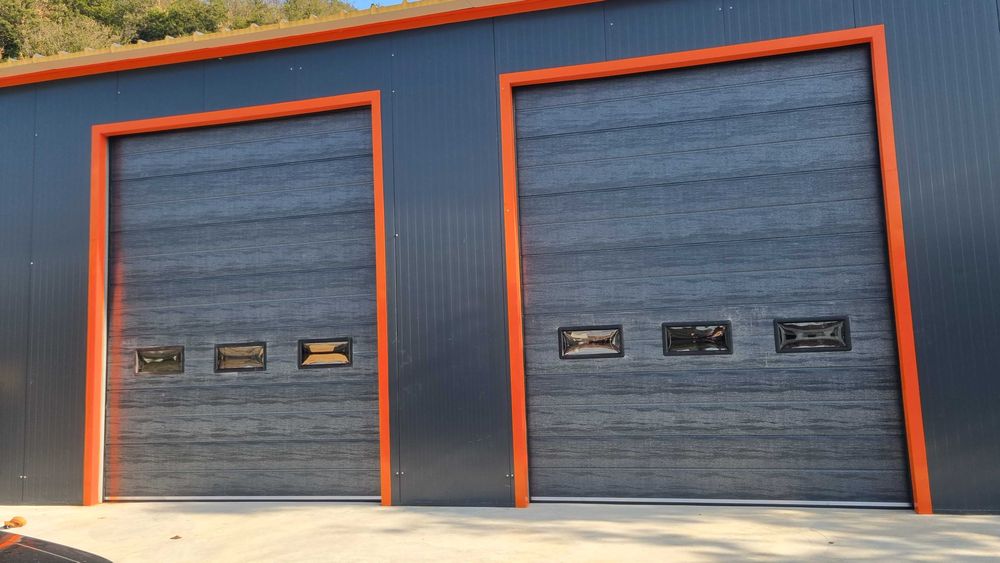 uși de garaj industriale