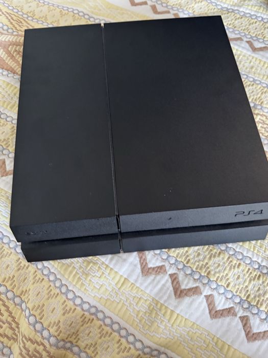 PlayStation4Fat CUH-10xx