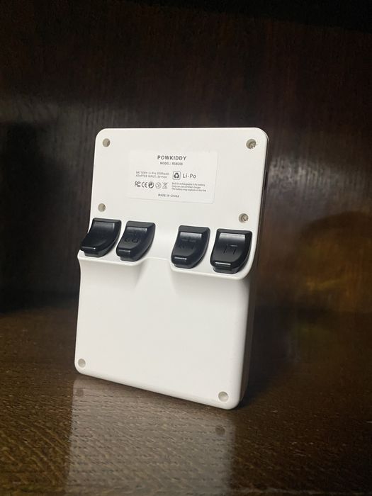 Портативная игровая консоль POWKIDDY