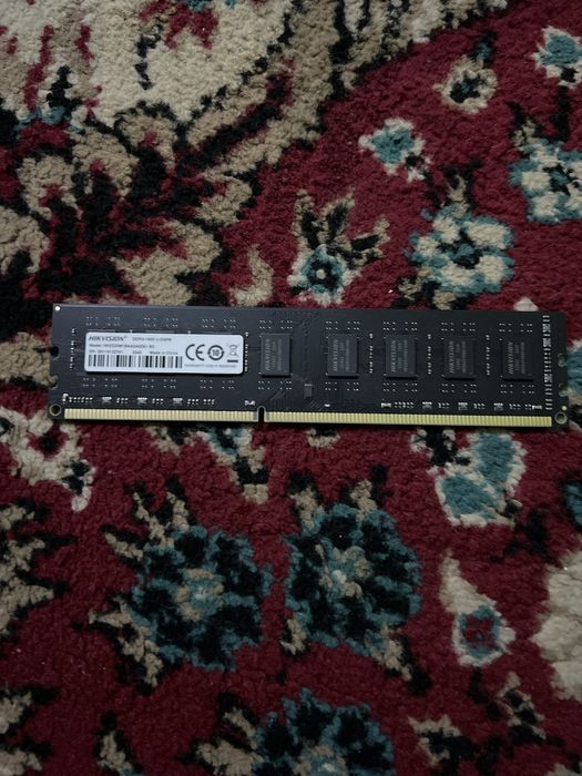 ddr3 8gb 1600 hikvision