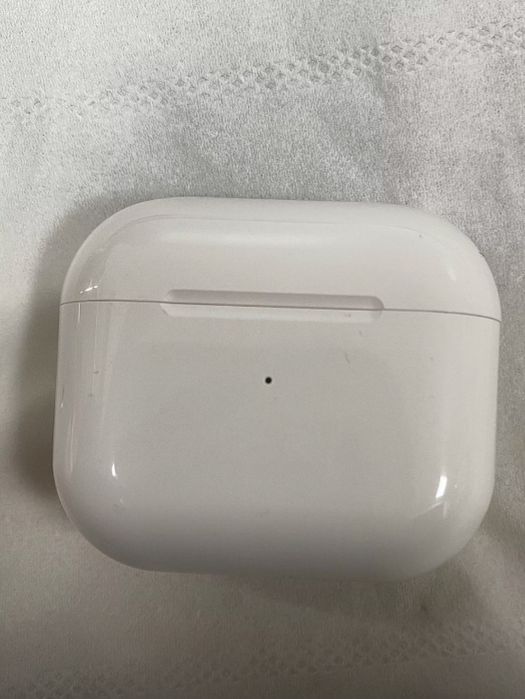 Airpods 4 базовый