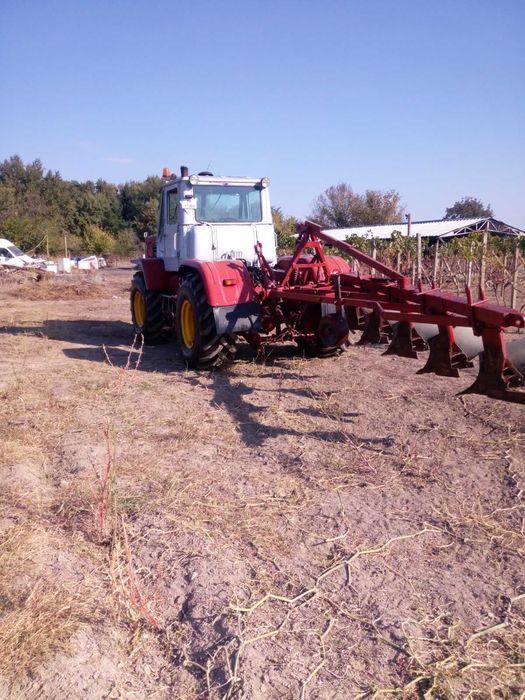 РАЗПРОДАЖБА на земеделска техника