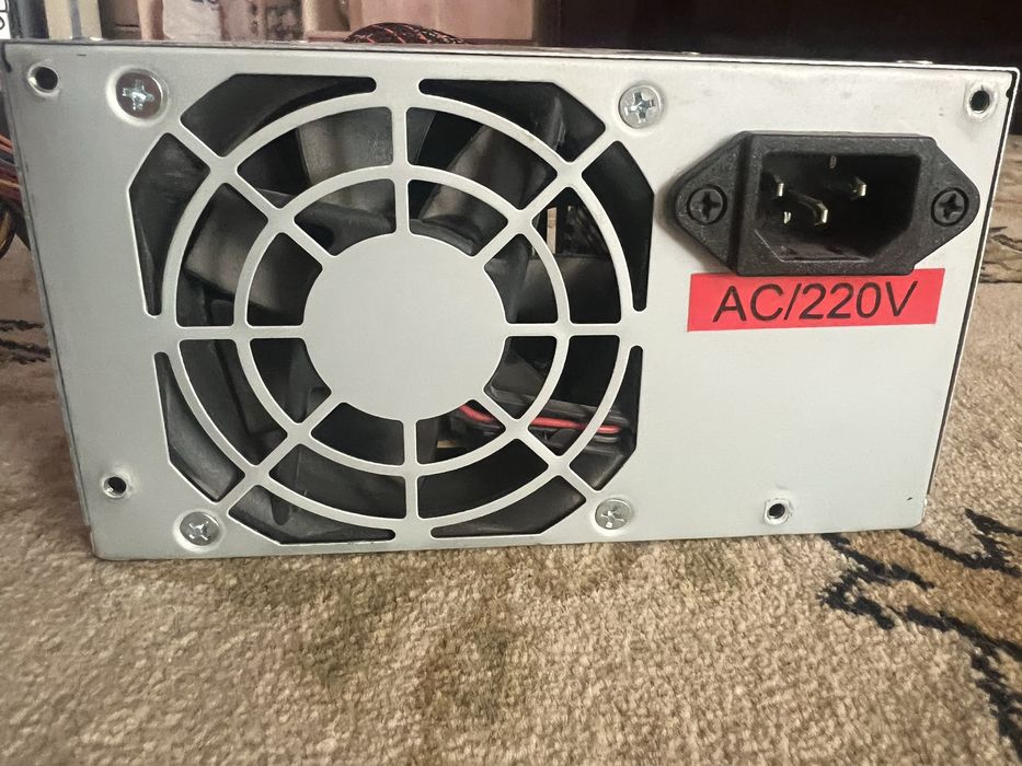 Продам блок питания Avtech на 450w ,Blok pitaniya sotiladi avtech
