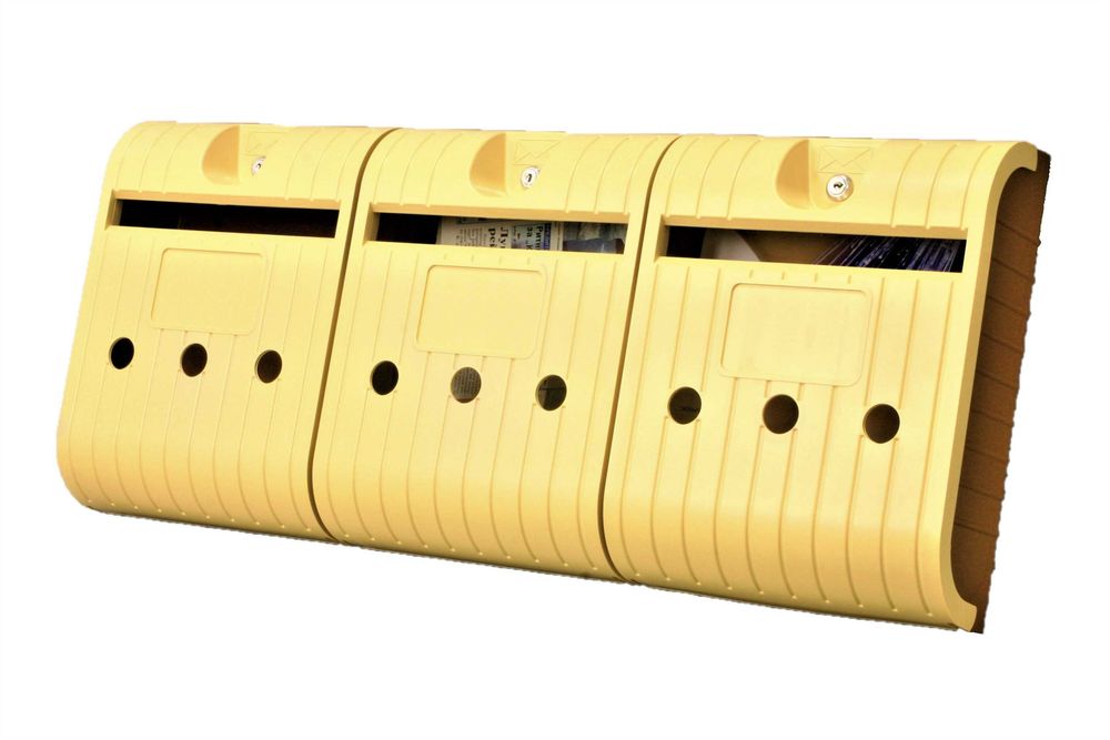 Едностранна пластмасова пощенска кутия с ключалка - Момина Крепост АД