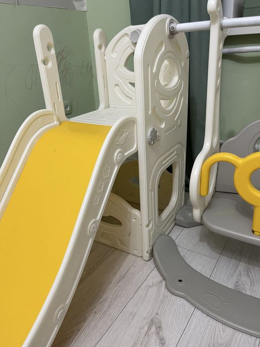 Продам горку десткую