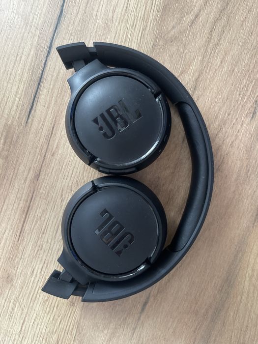 продам наушники jbl