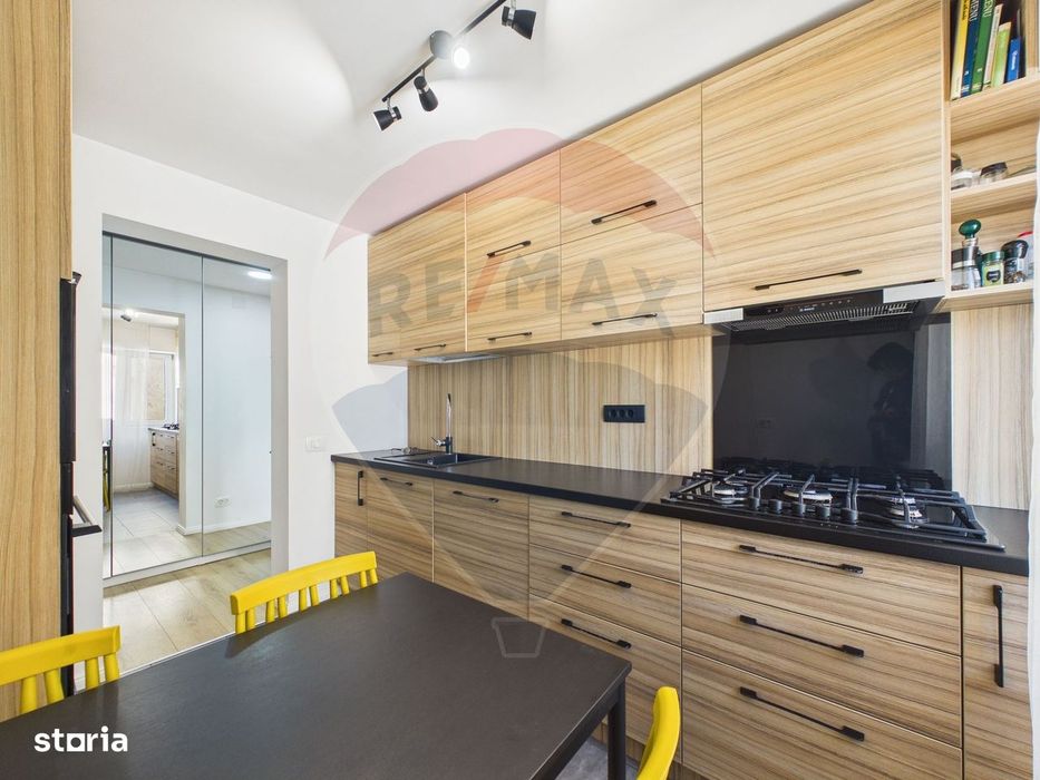 Apartament cu 3 camere de vanzare, Zona Unirii