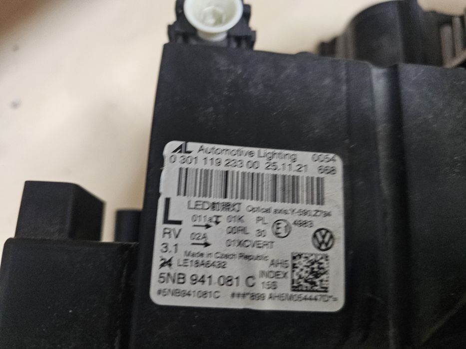 Ляв фар VW Tiguan lqv far тигуан